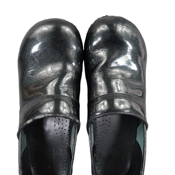 Sanita Shoes Womens 40 Clogs Comfort Slip On Danish Patent Leather Work Classic - Picture 9 of 16
